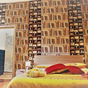 https://non-ci-resta-che-napoli.hotels-amalfi.com